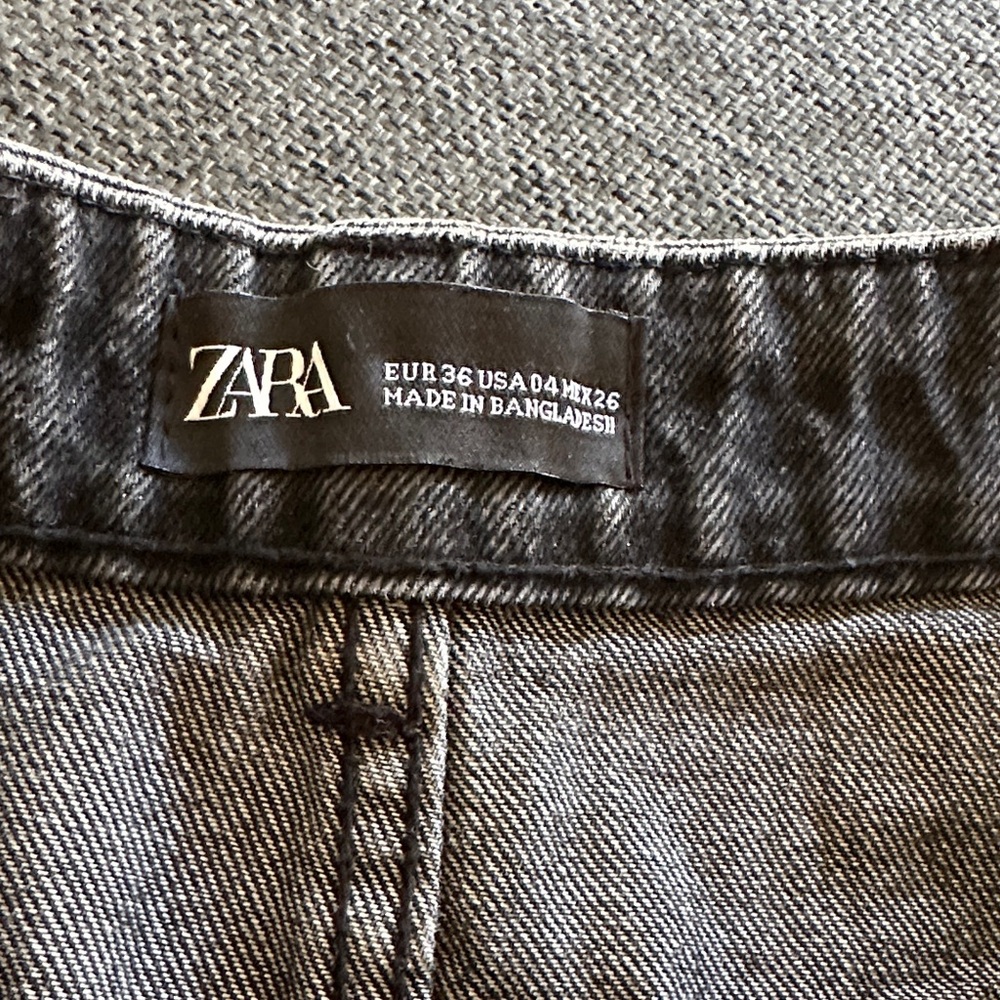 Zara Mid-Rise Denim Shorts Light Blue/Charcoal Black - Picture 8 of 14